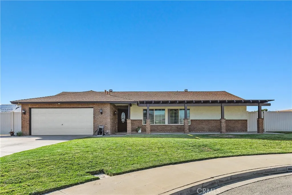 4725 Foxborough Court, Jurupa Valley, California 92509 home-pic-3