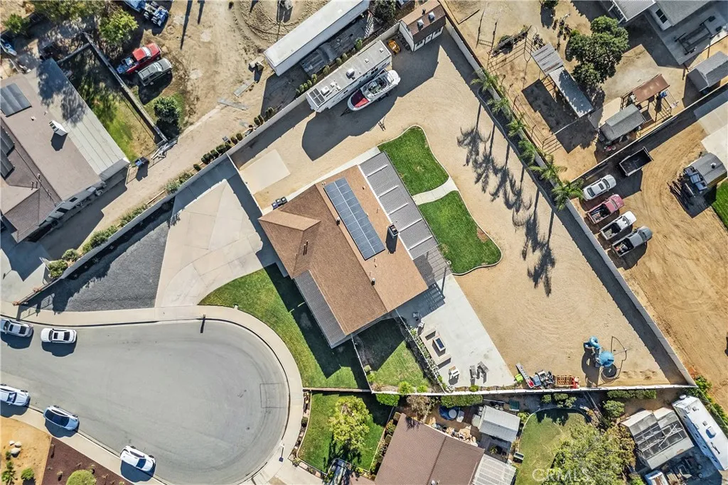 4725 Foxborough Court, Jurupa Valley, California 92509 home-pic-5