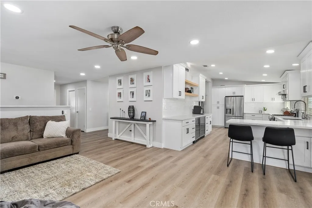 4725 Foxborough Court, Jurupa Valley, California 92509 home-pic-17