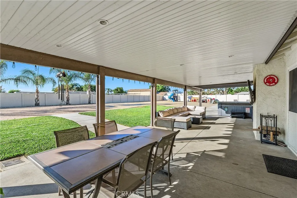 4725 Foxborough Court, Jurupa Valley, California 92509 home-pic-36