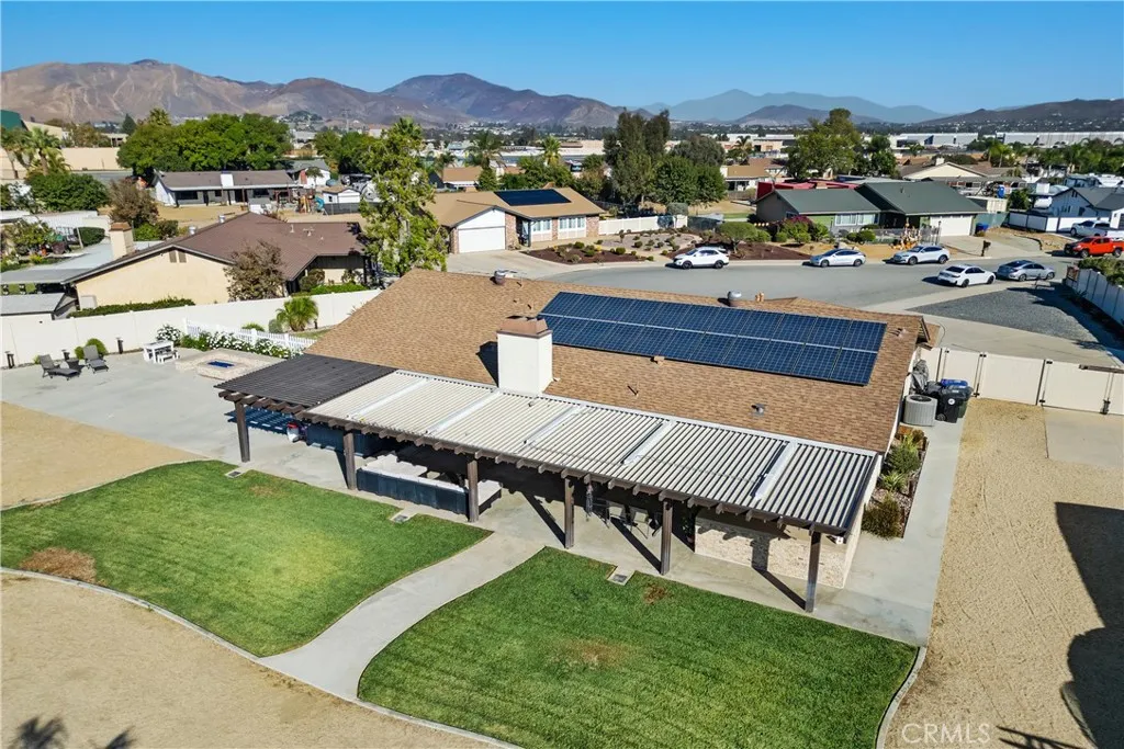 4725 Foxborough Court, Jurupa Valley, California 92509 home-pic-8