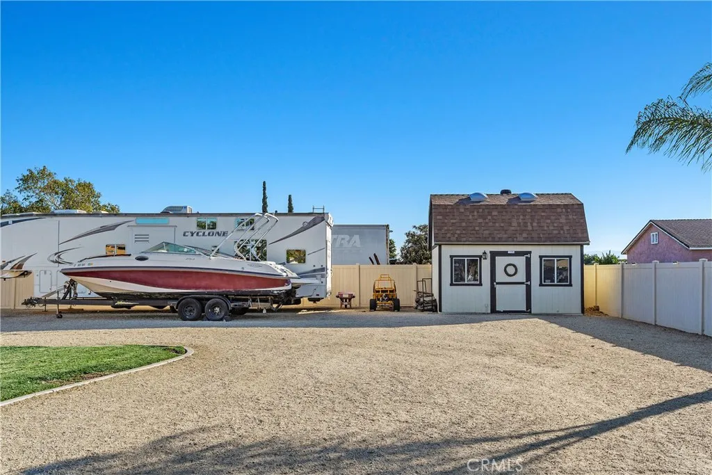 4725 Foxborough Court, Jurupa Valley, California 92509 home-pic-41