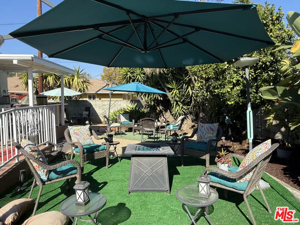 3810 S Dunsmuir Avenue, Los Angeles, California 90008 home-pic-29
