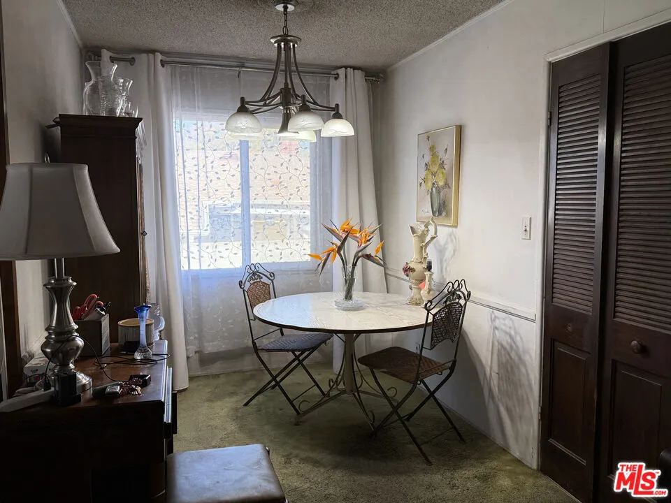 3810 S Dunsmuir Avenue, Los Angeles, California 90008 home-pic-5
