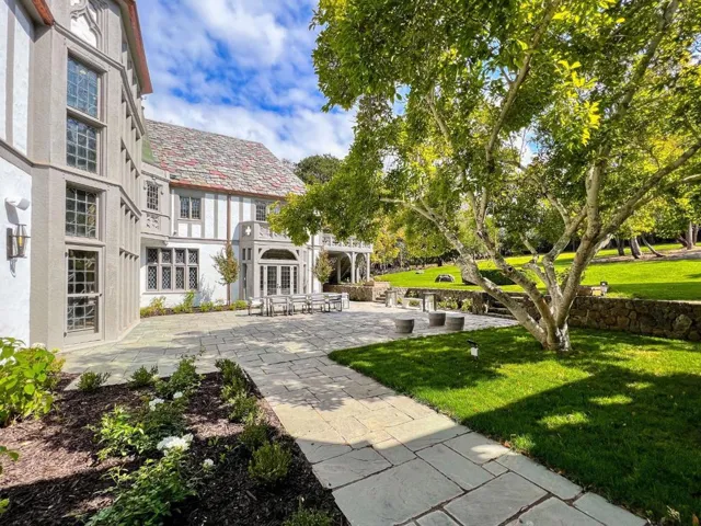 85 Fagan Drive, Hillsborough, California 94010