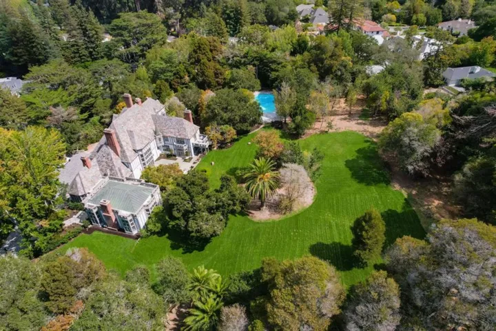 85 Fagan Drive, Hillsborough, California 94010