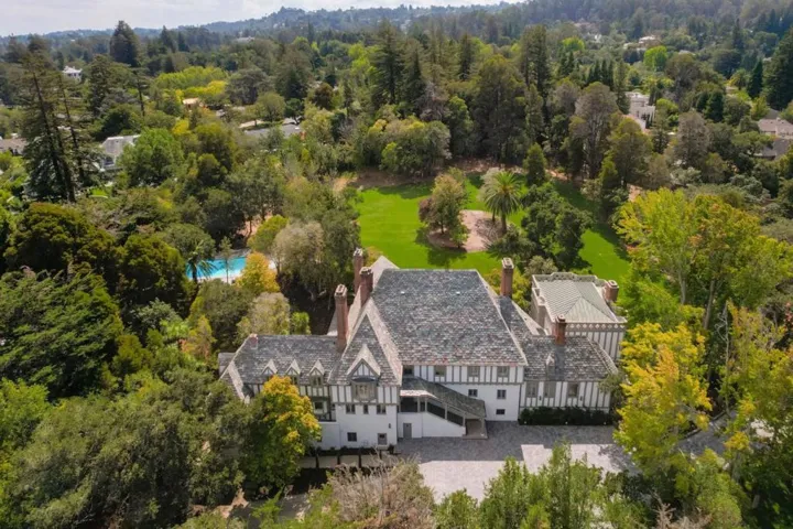 85 Fagan Drive, Hillsborough, California 94010