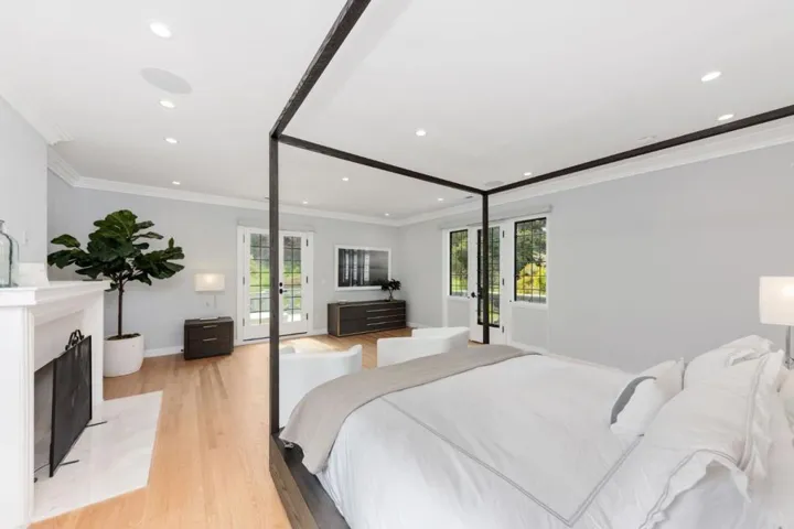 85 Fagan Drive, Hillsborough, California 94010