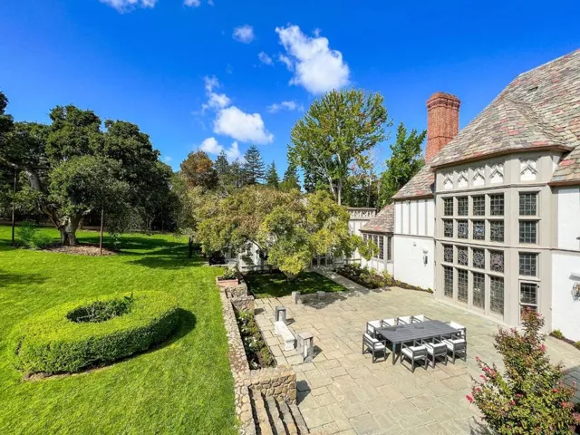 85 Fagan Drive, Hillsborough, California 94010