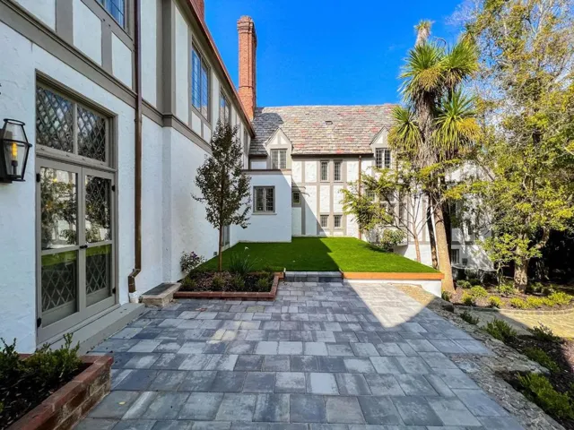 85 Fagan Drive, Hillsborough, California 94010