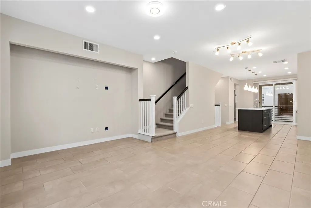 479 Marc Place C, Azusa, California 91702 home-pic-9