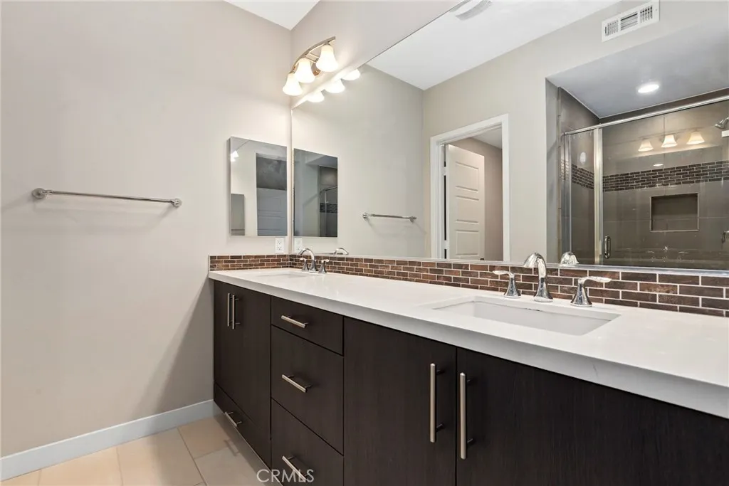 479 Marc Place C, Azusa, California 91702 home-pic-24