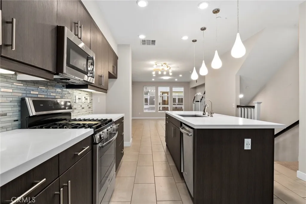 479 Marc Place C, Azusa, California 91702 home-pic-15