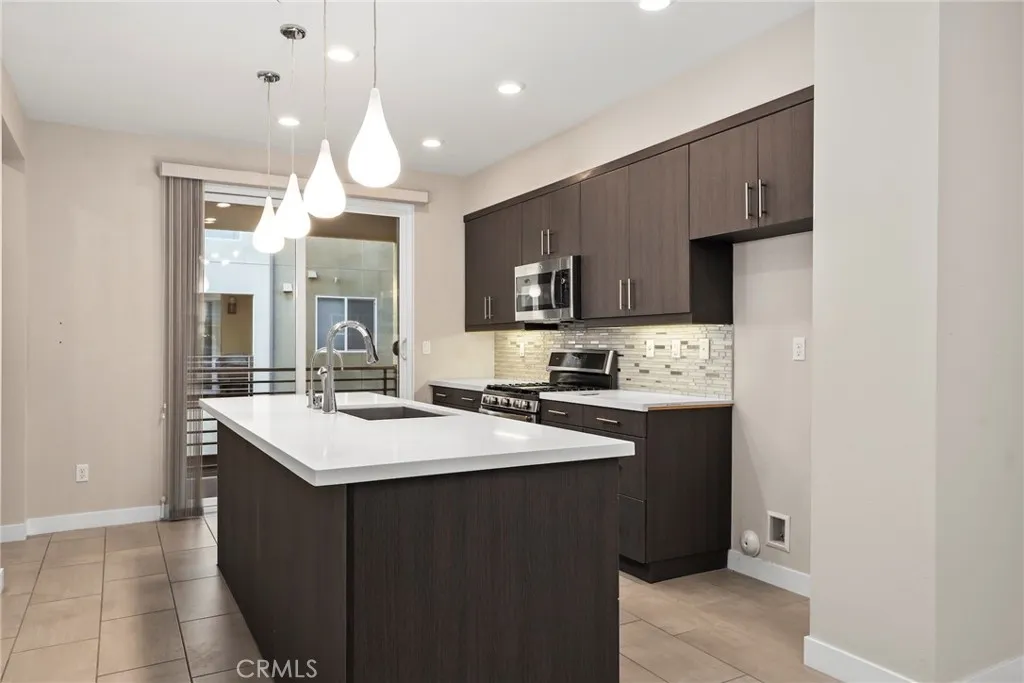 479 Marc Place C, Azusa, California 91702 home-pic-14