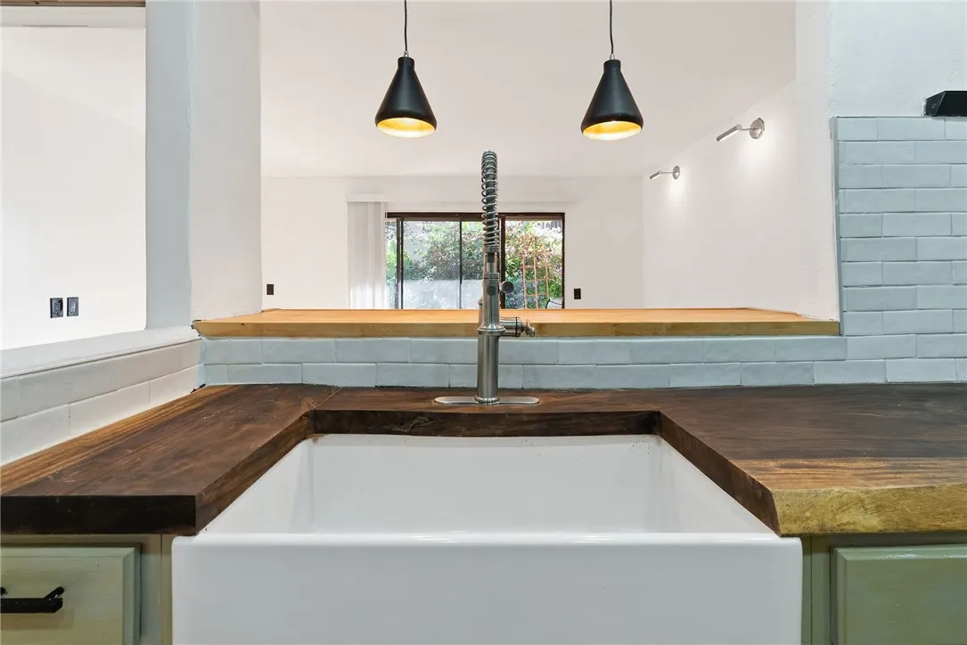 348 Orange Blossom 154, Irvine, California 92618 home-pic-21