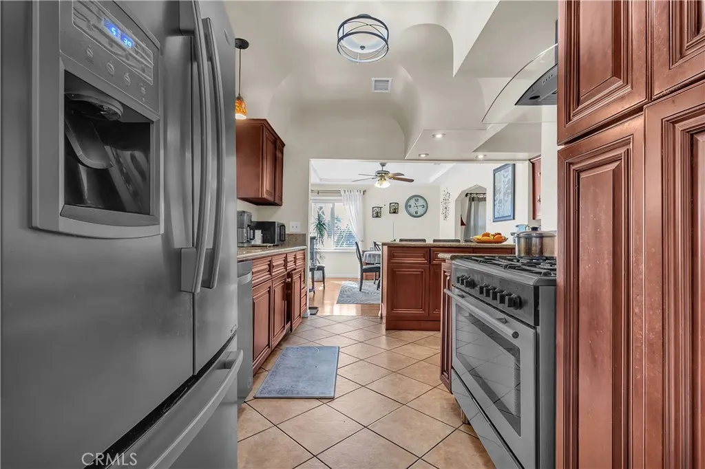 3203 Live Oak, Huntington Park, California 90255 home-pic-11