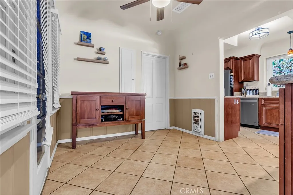 3203 Live Oak, Huntington Park, California 90255 home-pic-25