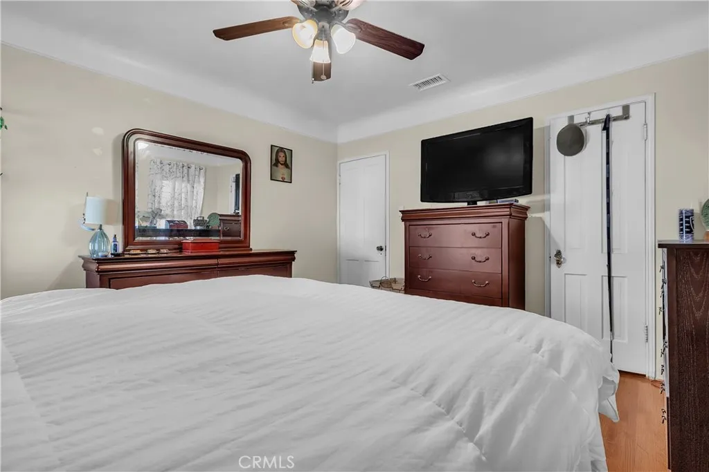 3203 Live Oak, Huntington Park, California 90255 home-pic-16