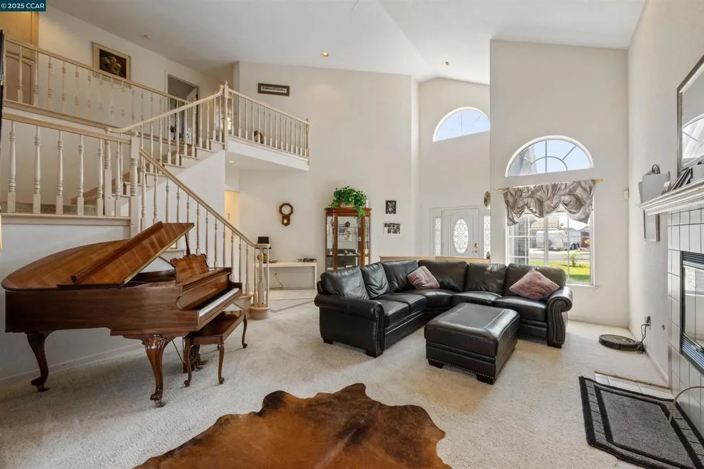 1966 Windward Pt, Discovery Bay, California 94505 home-pic-8