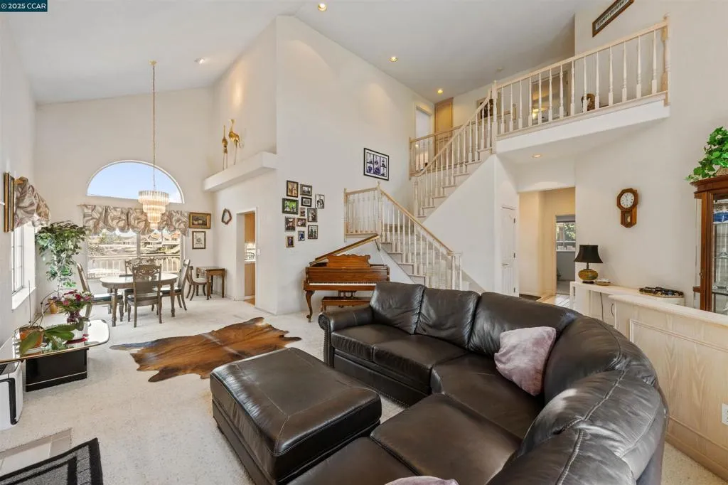 1966 Windward Pt, Discovery Bay, California 94505 home-pic-9