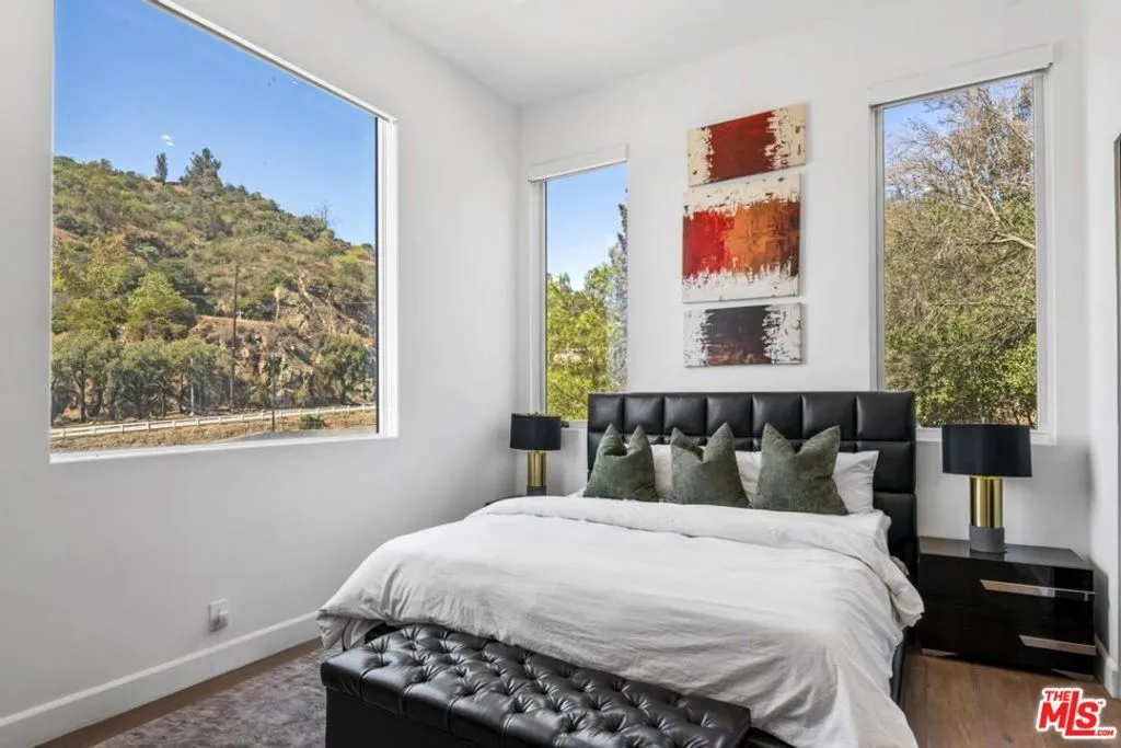 6696 Lakeridge Road, Los Angeles, California 90068 home-pic-7