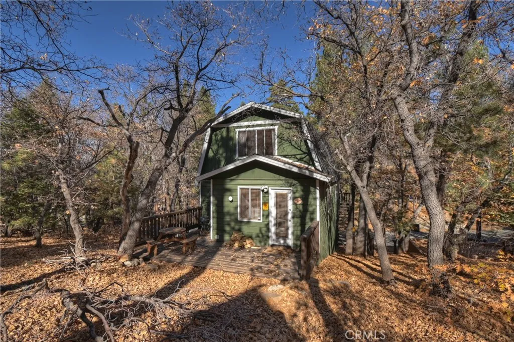 1709 Columbine, Big Bear City, California 92315 home-pic-24