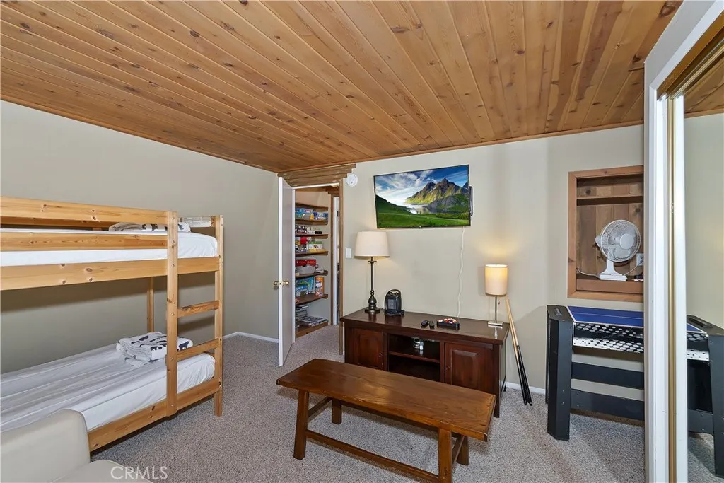 1709 Columbine, Big Bear City, California 92315 home-pic-23