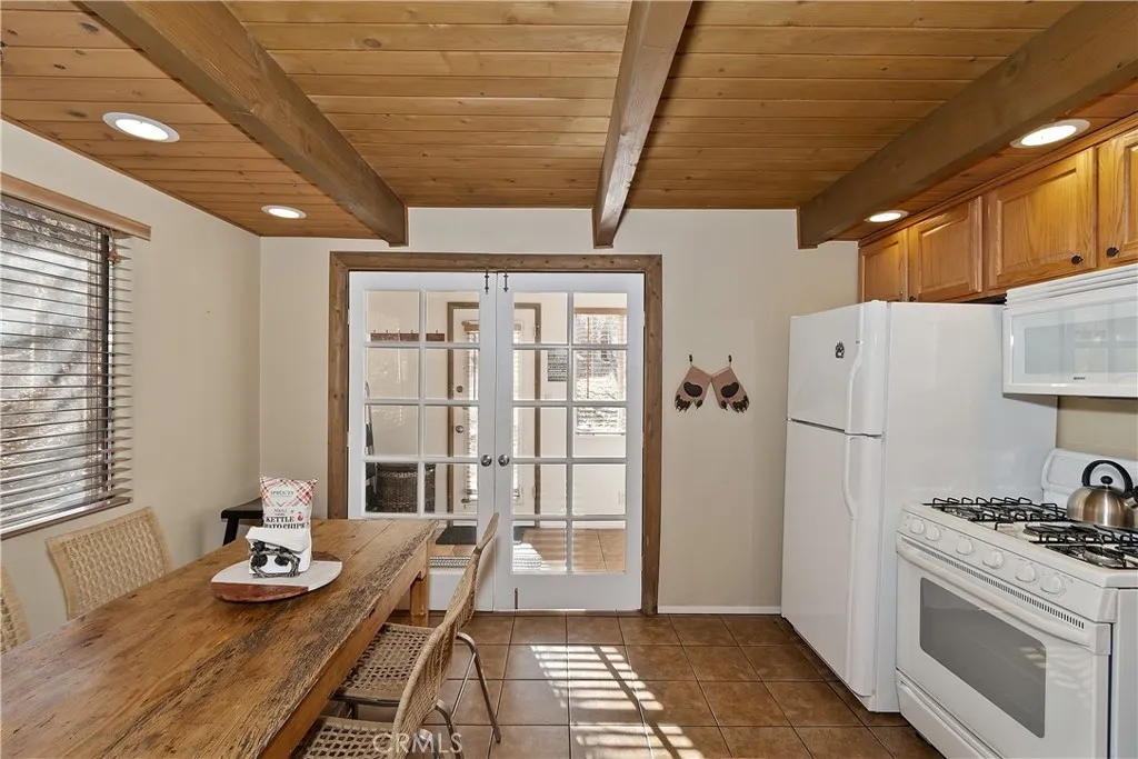 1709 Columbine, Big Bear City, California 92315 home-pic-16