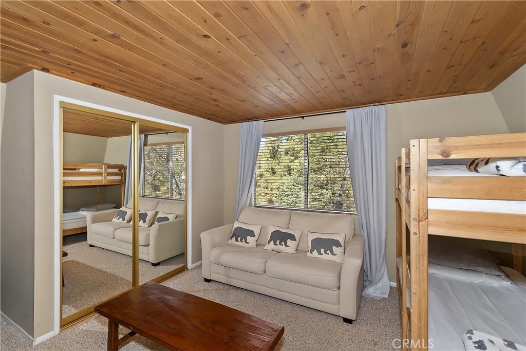 1709 Columbine, Big Bear City, California 92315 home-pic-21
