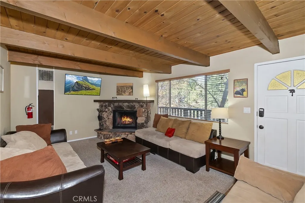 1709 Columbine, Big Bear City, California 92315 home-pic-5