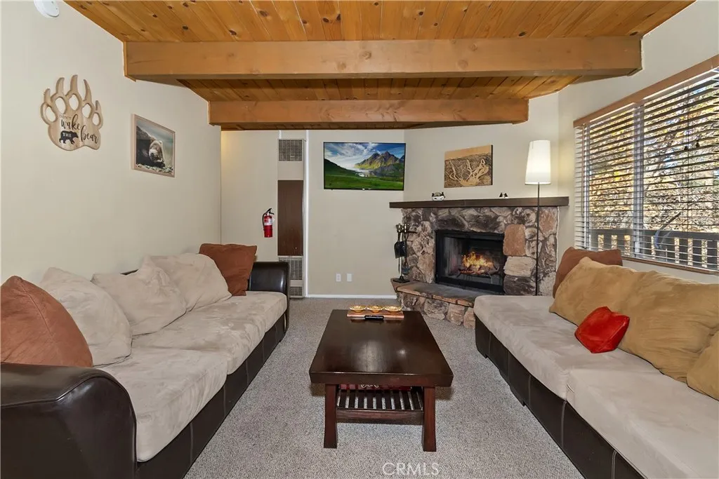 1709 Columbine, Big Bear City, California 92315 home-pic-6