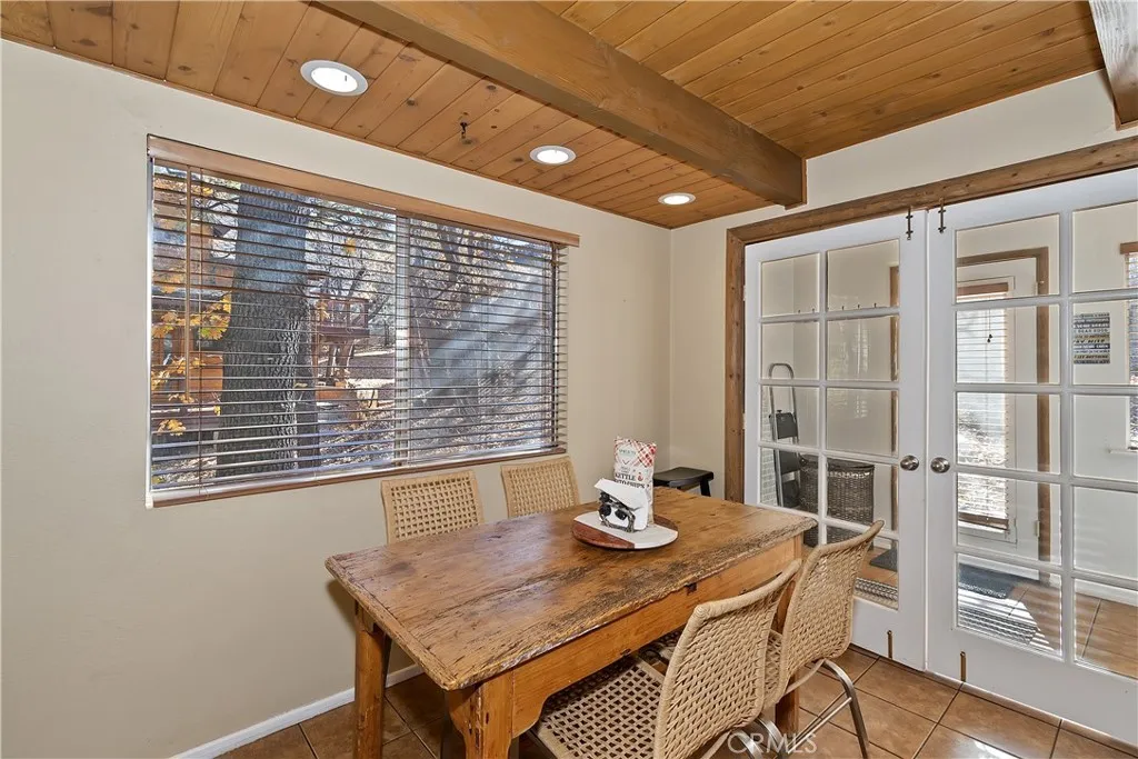 1709 Columbine, Big Bear City, California 92315 home-pic-11