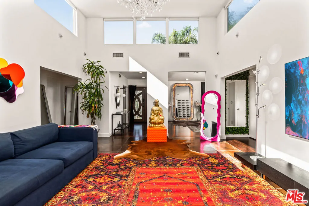 5154 Don Pio Drive, Woodland Hills, California 91364 home-pic-10