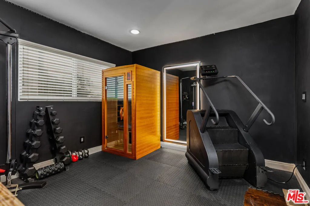 5154 Don Pio Drive, Woodland Hills, California 91364 home-pic-6