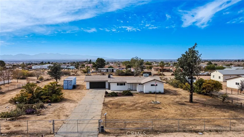 9516 Yucca Street, Apple Valley, California 92308 home-pic-20