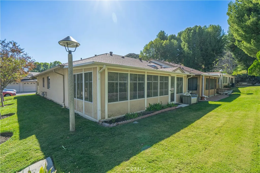 19433 Oak Crossing Road, Newhall, California 91321 home-pic-30