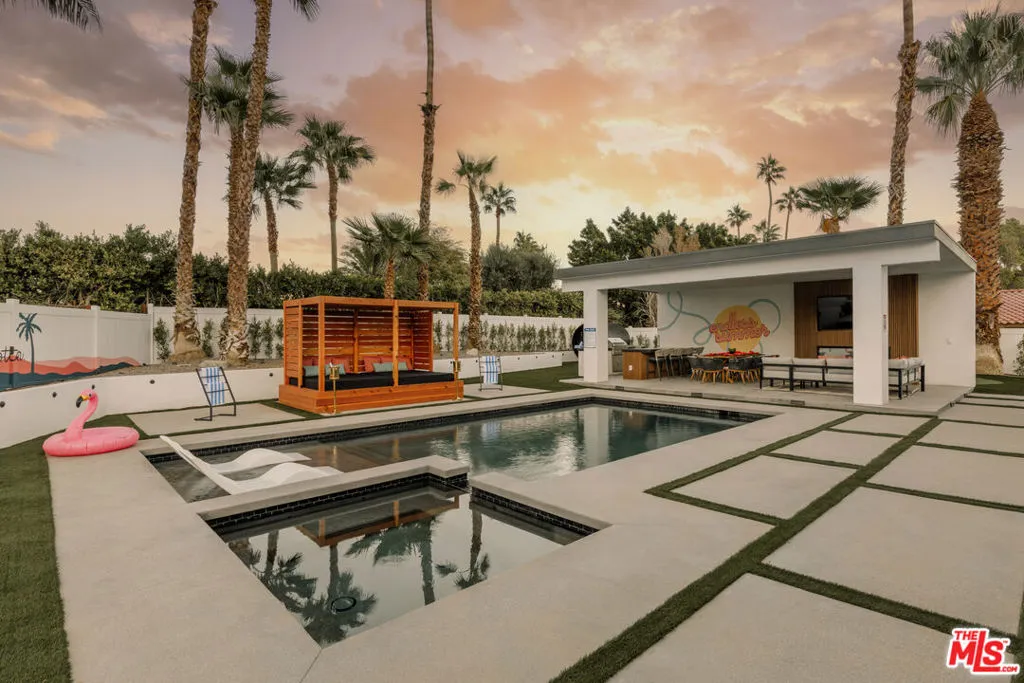 1170 E El Conquistador, Palm Springs, California 92262 home-pic-29