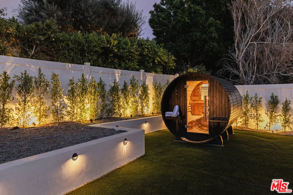 1170 E El Conquistador, Palm Springs, California 92262 home-pic-59