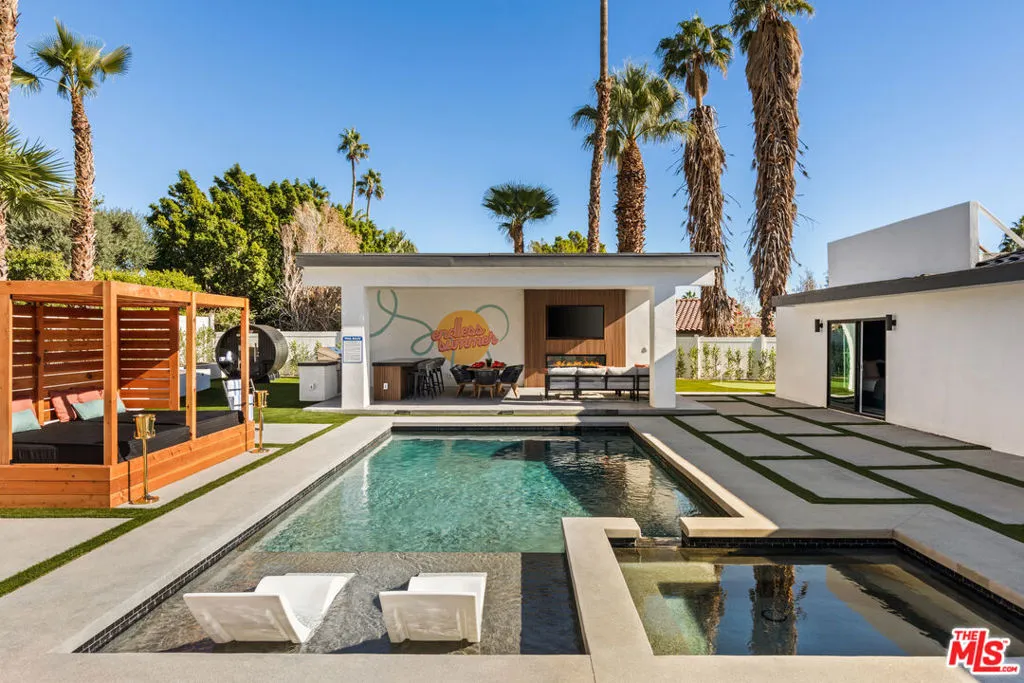 1170 E El Conquistador, Palm Springs, California 92262 home-pic-33