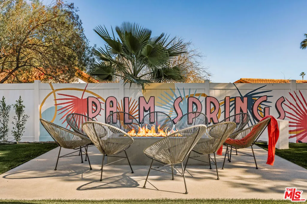 1170 E El Conquistador, Palm Springs, California 92262 home-pic-45