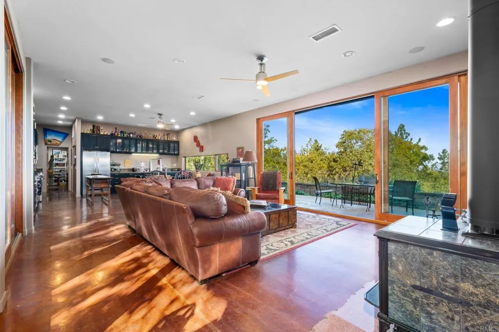 2810 Three Peaks Lane, Julian, California 92036 home-pic-0