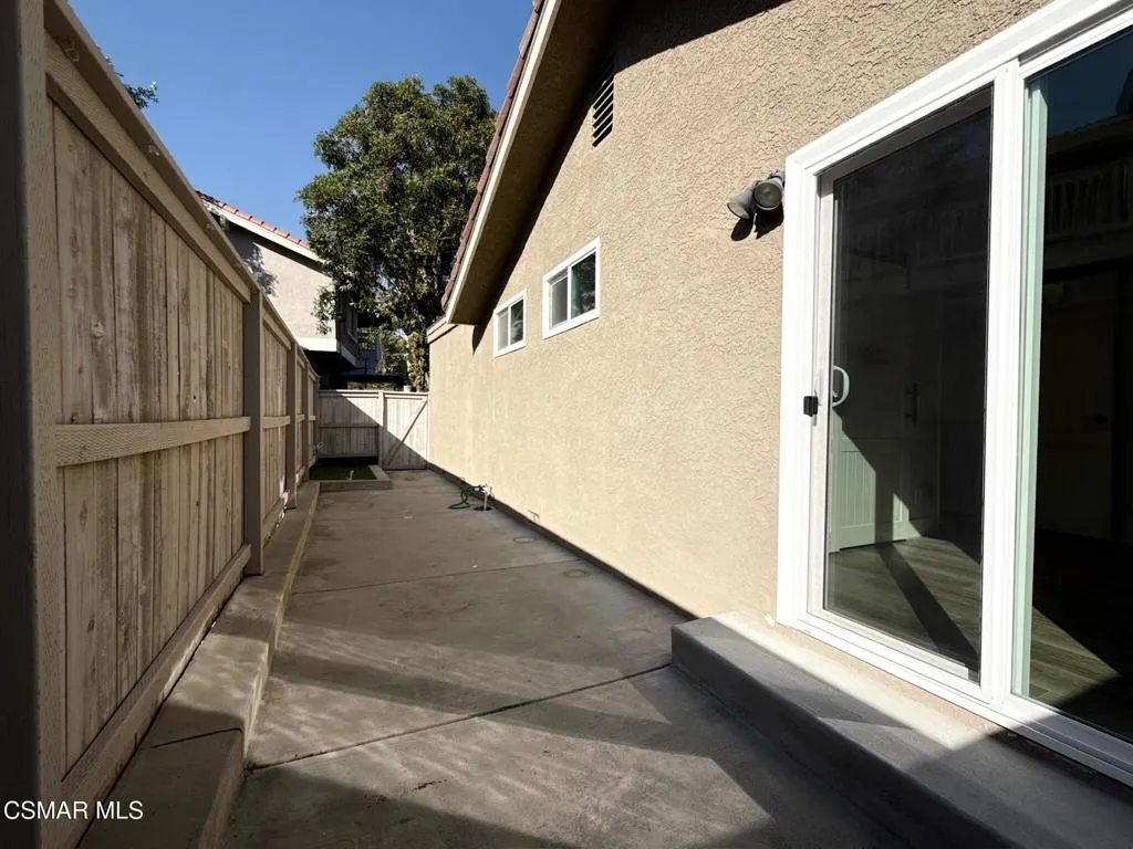 213 Estrellita Lane, Oak Park, California 91377 home-pic-23