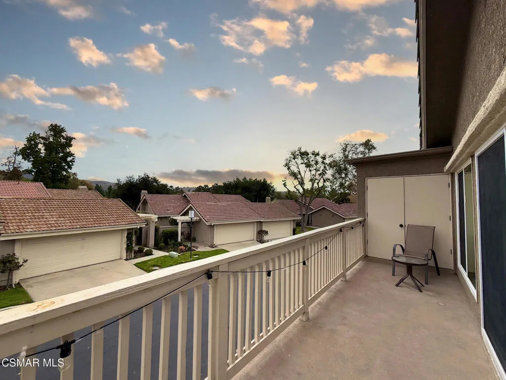 213 Estrellita Lane, Oak Park, California 91377 home-pic-20