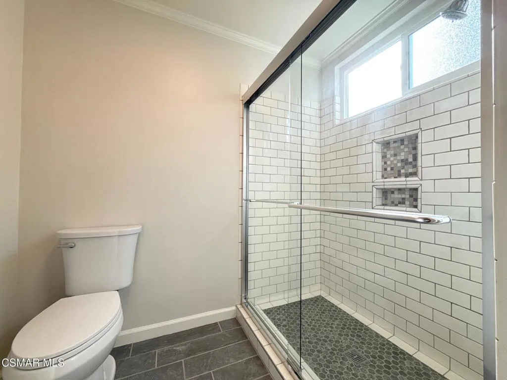 213 Estrellita Lane, Oak Park, California 91377 home-pic-11