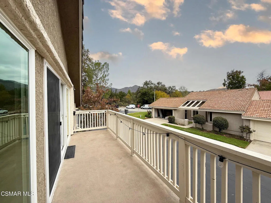 213 Estrellita Lane, Oak Park, California 91377 home-pic-21