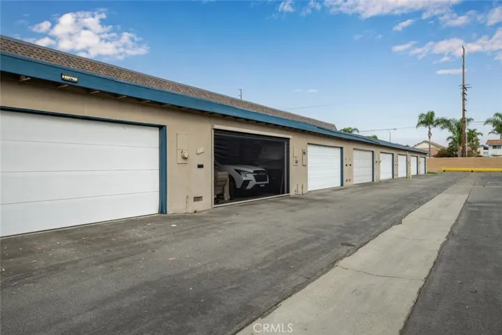 4385 Larwin, Cypress, California 90630