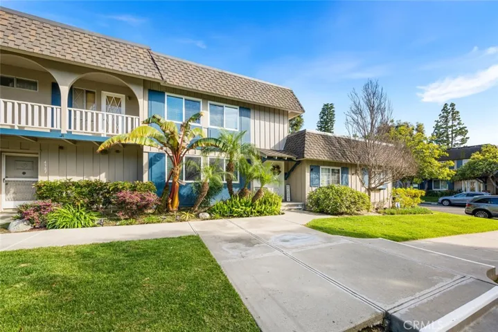 4385 Larwin, Cypress, California 90630