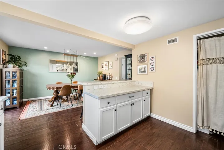 4385 Larwin, Cypress, California 90630