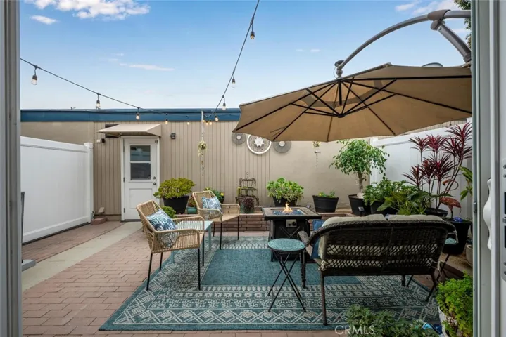 4385 Larwin, Cypress, California 90630