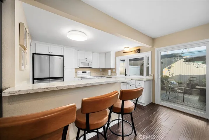 4385 Larwin, Cypress, California 90630